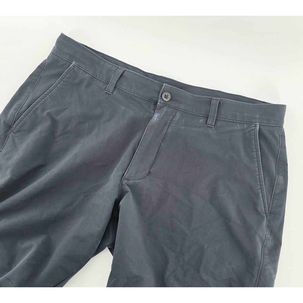 Under Armour Athletic Golf Shorts Size 38 Mens Black Performance Active